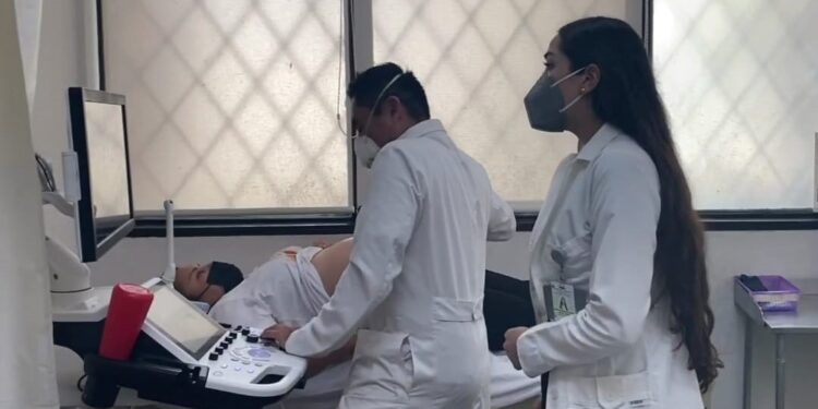 Fortalece IMSS Coahuila atención integral a mujeres derechohabientes