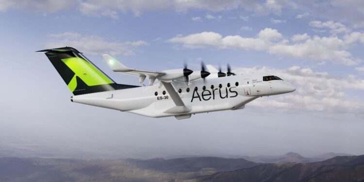 Detonaran el desarrollo corporativo y económico nuevos vuelos comerciales desde Acuña: OCV