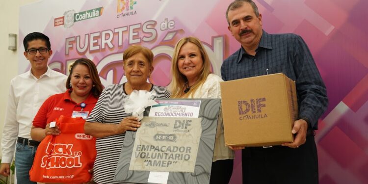 APOYA DIF COAHUILA A 2,400 ADULTOS MAYORES EMPACADORES VOLUNTARIOS