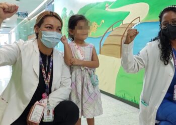 Con acción multidisciplinaria, médicos del HGR No. 1 salvan vida de niña de 4 años, tras impacto de bala perdida