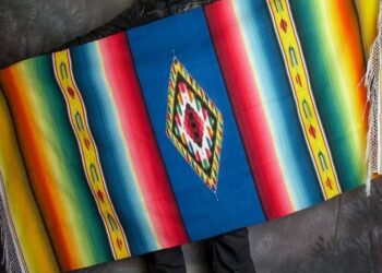 La historia del sarape: un foráneo distinguido de Saltillo