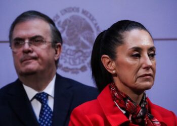 DOS ASPIRANTES DE ASCENDENCIA EXTRANJERA TRATAN DE LLEGAR A LA PRESIDENCIA DE ESTE PAÍS