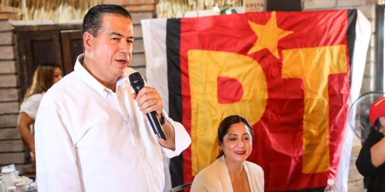 Asume Ricardo Mejía como dirigente estatal del PT; destaca contención de crimen en Coahuila