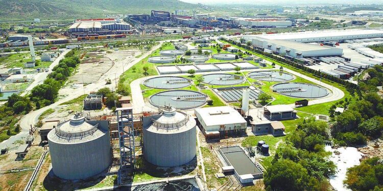 Detectan alza de nitrógeno en agua tratada en Saltillo