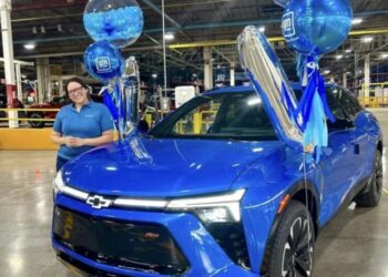 ¡De México para el mundo!; Coahuila fabrica su primera camioneta eléctrica