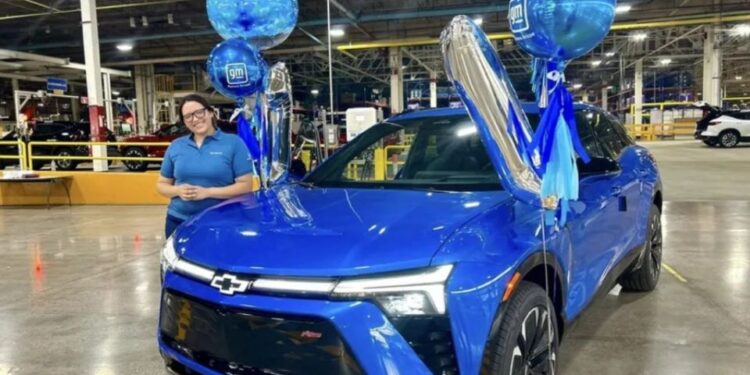 ¡De México para el mundo!; Coahuila fabrica su primera camioneta eléctrica