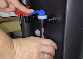 Ante ola de calor, llaman a priorizar hidratación con agua natural