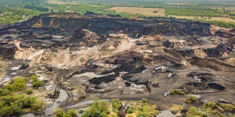 Los ‘cerros’ artificiales de la Carbonífera, un pasivo ambiental olvidado