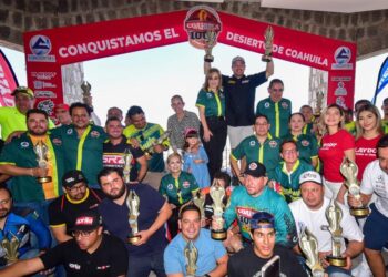 TODO UN ÉXITO EL COAHUILA 1000 DESERT-RALLY; ENTREGAN PREMIO A GANADORES