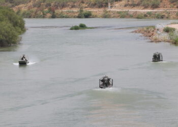 Respaldan a Texas para contener la migración que cruza por México