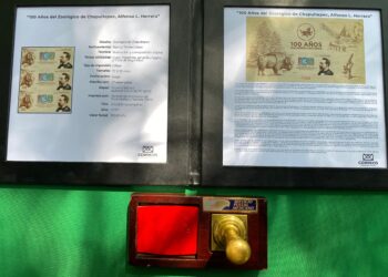 CANCELAN ESTAMPILLA POSTAL DE LOS 100 AÑOS DEL ZOOLÓGICO DE CHAPULTEPEC