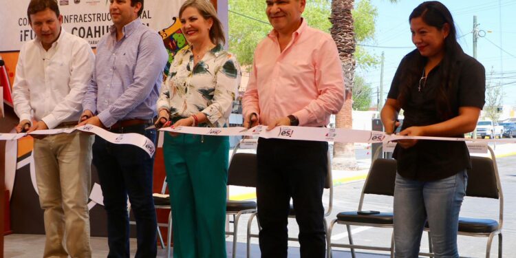 Arrancan Alcaldesa y el Gobernador obra de pavimentación por más de 21 millones de pesos