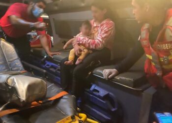 Madre e hijo de 4 meses son rescatados a la medianoche y en medio del río Bravo por Grupos Beta del INM