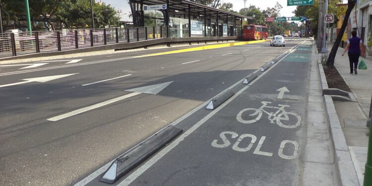 La bicicleta, el mejor vehículo para la salud, la economía y el medio ambiente