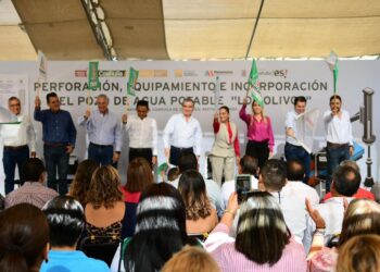 ENTREGAN GOBERNADOR MIGUEL RIQUELME Y ALCALDE MIGUEL RAMÍREZ POZO DE AGUA EN MATAMOROS