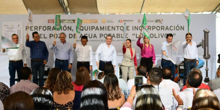 ENTREGAN GOBERNADOR MIGUEL RIQUELME Y ALCALDE MIGUEL RAMÍREZ POZO DE AGUA EN MATAMOROS