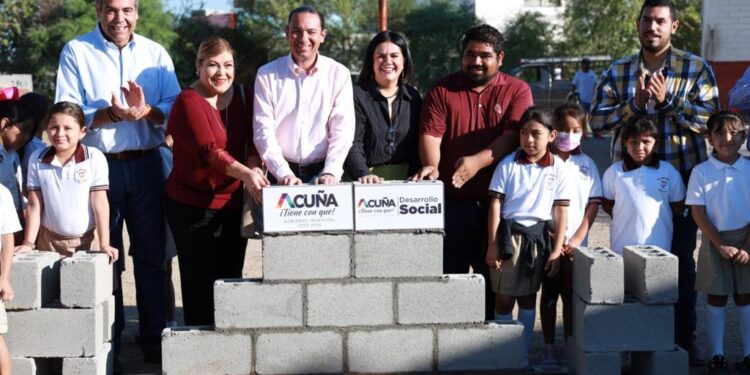 SEGUIREMOS APOSTÁNDOLE Y APOYANDO A LAS ESCUELAS AFIRMÓ EL ALCALDE EMILIO DE HOYOS DURANTE ARRANQUE DE OBRA EN LA PRIMARIA ETHEL VALDÉS MURIEL
