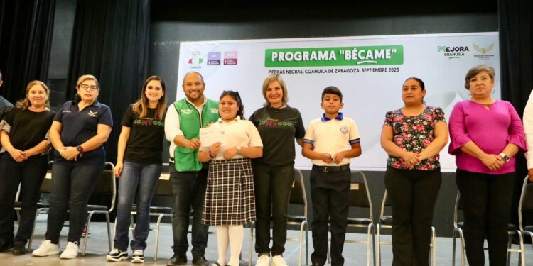 ENTREGAN APOYOS DEL PROGRAMA «BÉCAME 2023»