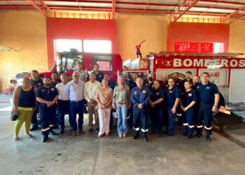 ENTREGAN RECONOCIMIENTOS A BOMBEROS DEL MES DE AGOSTO