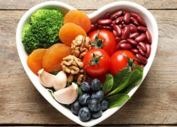 Nutriólogo debe adaptarse al paciente para no castigarlo con una dieta: Especialista