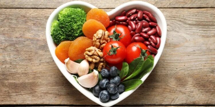 Nutriólogo debe adaptarse al paciente para no castigarlo con una dieta: Especialista