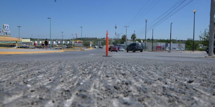 Avanzan acciones de pavimentación en vialidades de Altos Santa Teresa y colonia Nogales