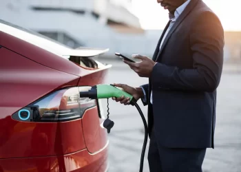 Anuncia Volvo 2 mil 295 puntos de carga para autos eléctricos en México