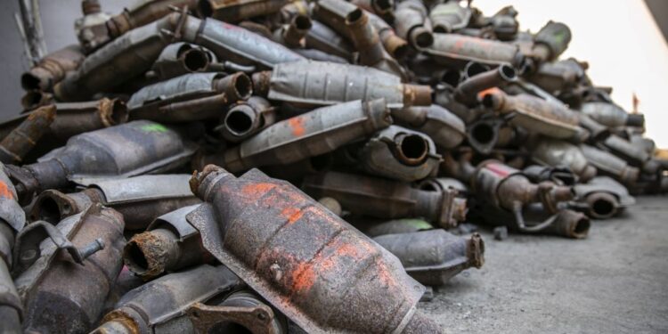 Pedirán se aplique la Ley para frenar el comercio ilegal de los catalizadores