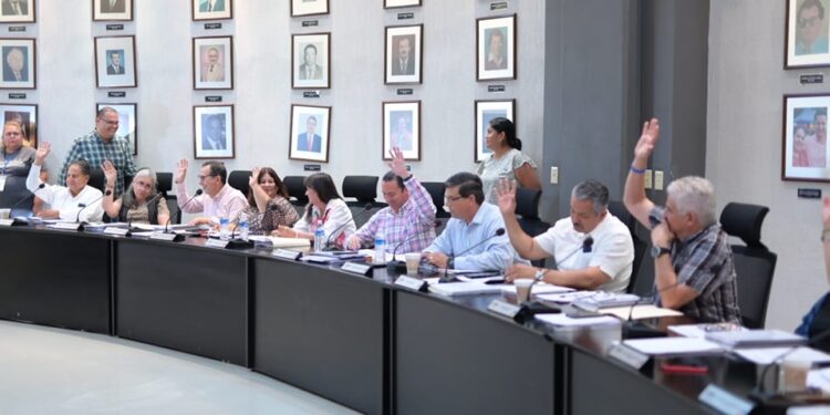 Le aprueban al gobierno de Emilio de Hoyos 984 MDP para ejercer en el 2024