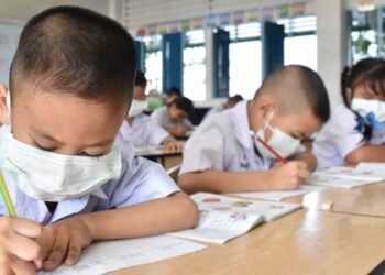 Uso del cubre boca en escuelas no es obligatorio asegura directivo de primaria