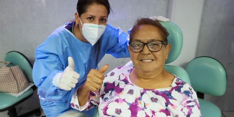 COLOCA SALUD COAHUILA 100 PRÓTESIS DENTALES GRATUITAS DE ‘CAMBIANDO VIDAS’