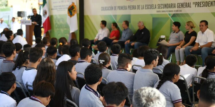 ‘HOY DAMOS UN PASO MÁS EN EL SISTEMA EDUCATIVO’: MARS