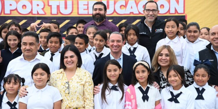 EN LOS HECHOS LE CUMPLEN A LA ESCUELA OCTAVIO PAZ CON ARRANQUE DE BARDA PERIMETRAL