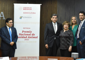 Entrega Agricultura el Premio Nacional de Sanidad Animal 2023 al médico veterinario Benjamín Jara Guillén