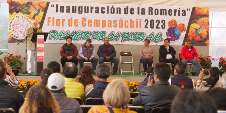 Promueve Agricultura protección y mejora de variedades de flor de cempasúchil y sus beneficios en la salud y alimentación