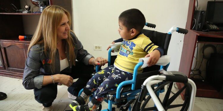 APOYO A PERSONAS CON DISCAPACIDAD ES PERMANENTE EN COAHUILA: MARCELA GORGÓN