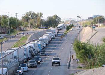 Levanta Texas restricción a las revisiones al transporte de carga
