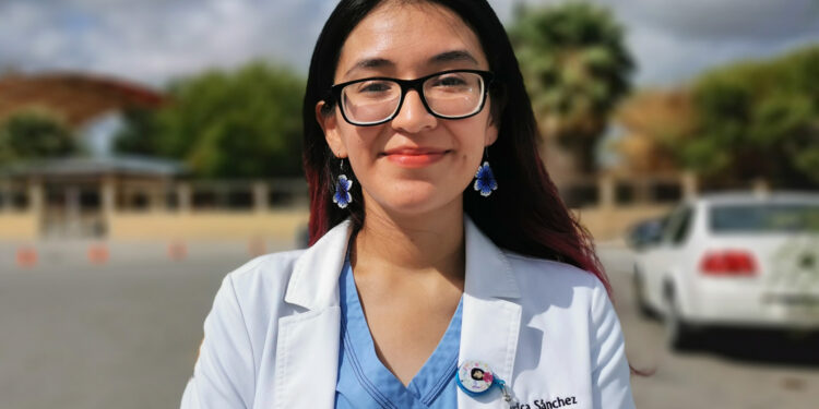 Con platicas, dinámicas y concursos enseñan a los jóvenes a prevenir enfermedades crónicas