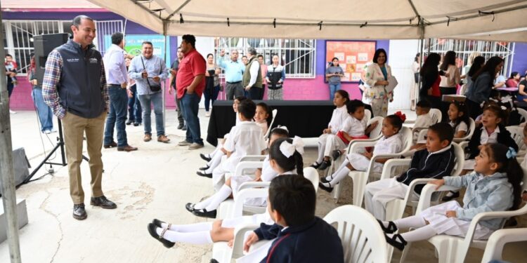 Maratón de obras llego al jardín de niños Gabriela Mistral