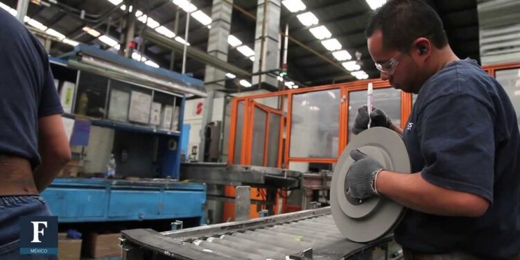 Por huelga en EU en la industria automotriz, empresa se va a paro técnico en PN