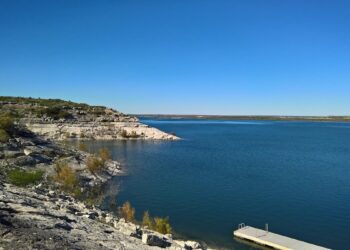 Retomaran con nuevo Gobernador mega proyecto turístico en áreas cercanas a la presa Amistad
