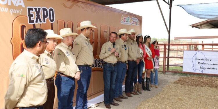 Se compromete Emilio de Hoyos a impulsar proyectos con ganaderos