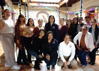 LLEVA PREVENCIÓN SOCIAL DE COAHUILA PLÁTICA A GRUPO ‘NUEVAS OPCIONES DE VIDA’