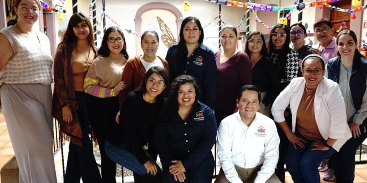 LLEVA PREVENCIÓN SOCIAL DE COAHUILA PLÁTICA A GRUPO ‘NUEVAS OPCIONES DE VIDA’