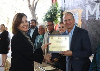 ENTREGA DE MOBILIARIO A ESCUELAS DE LA REGIÓN NORTE DE COAHUILA