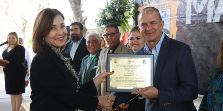 ENTREGA DE MOBILIARIO A ESCUELAS DE LA REGIÓN NORTE DE COAHUILA