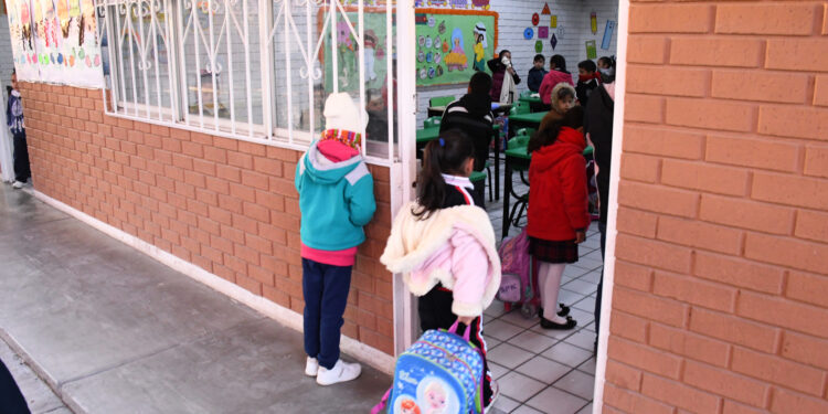 SECRETARÍA DE EDUCACIÓN DE COAHUILA EMITE CRITERIOS POR BAJAS TEMPERATURAS