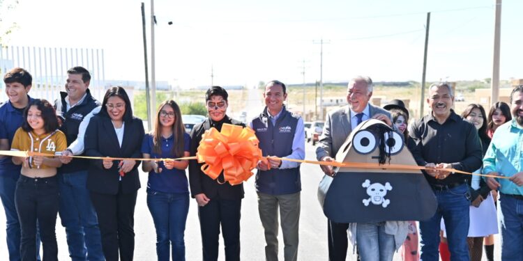 CONSTRUYEN CAMINO ACCESIBLE Y SEGURO PARA ALUMNOS Y DOCENTES DE LA ESCUELA DE BACHILLERATO ANTONIO GUTIÉRREZ GARZA