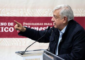 AMLO enviará iniciativa para mantener reducción del 50% en IVA e ISR en las fronteras