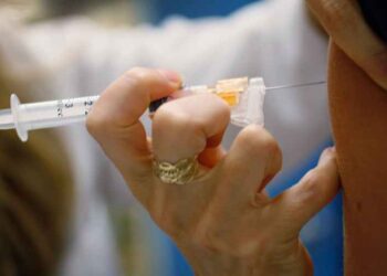 Arranca vacunación transfronteriza en Ciudad Acuña